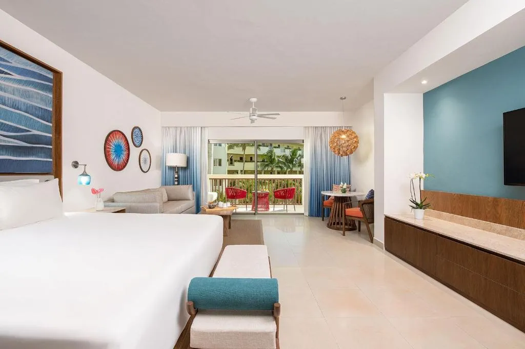 JUNIOR SUITE KING SIZE BED Room, Dreams Puerto Morelos Resort & Spa, Cancun Area