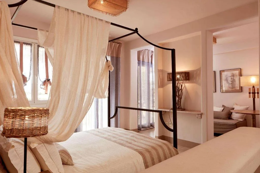 Room, Diles & Rinies, Mykonos