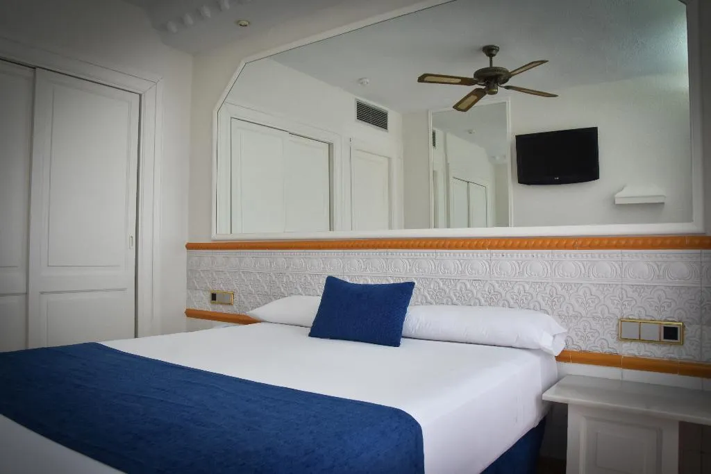 SINGLE STANDARD Room, Playacapricho, Costa Almeria
