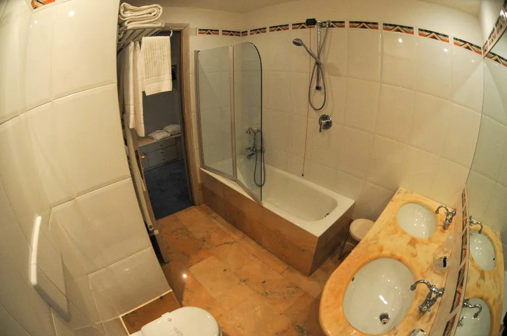 SUITE STANDARD Room, De la Ville, Rome