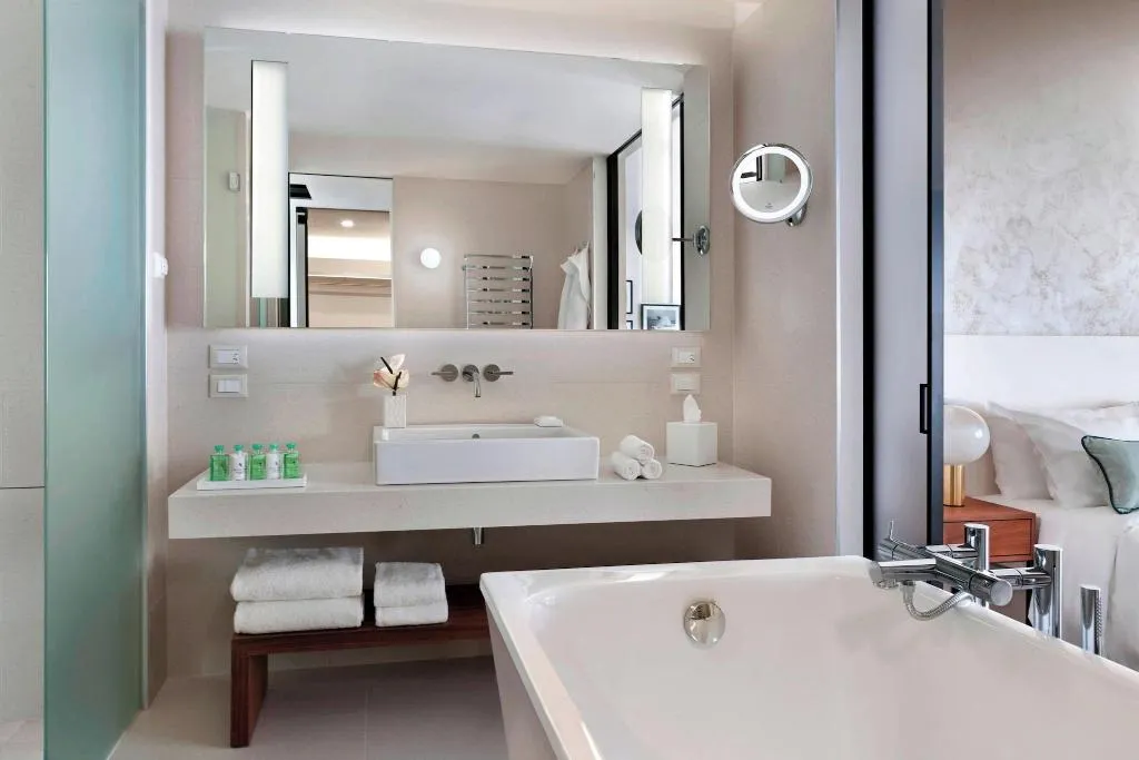 Room, JW Venice, Venice