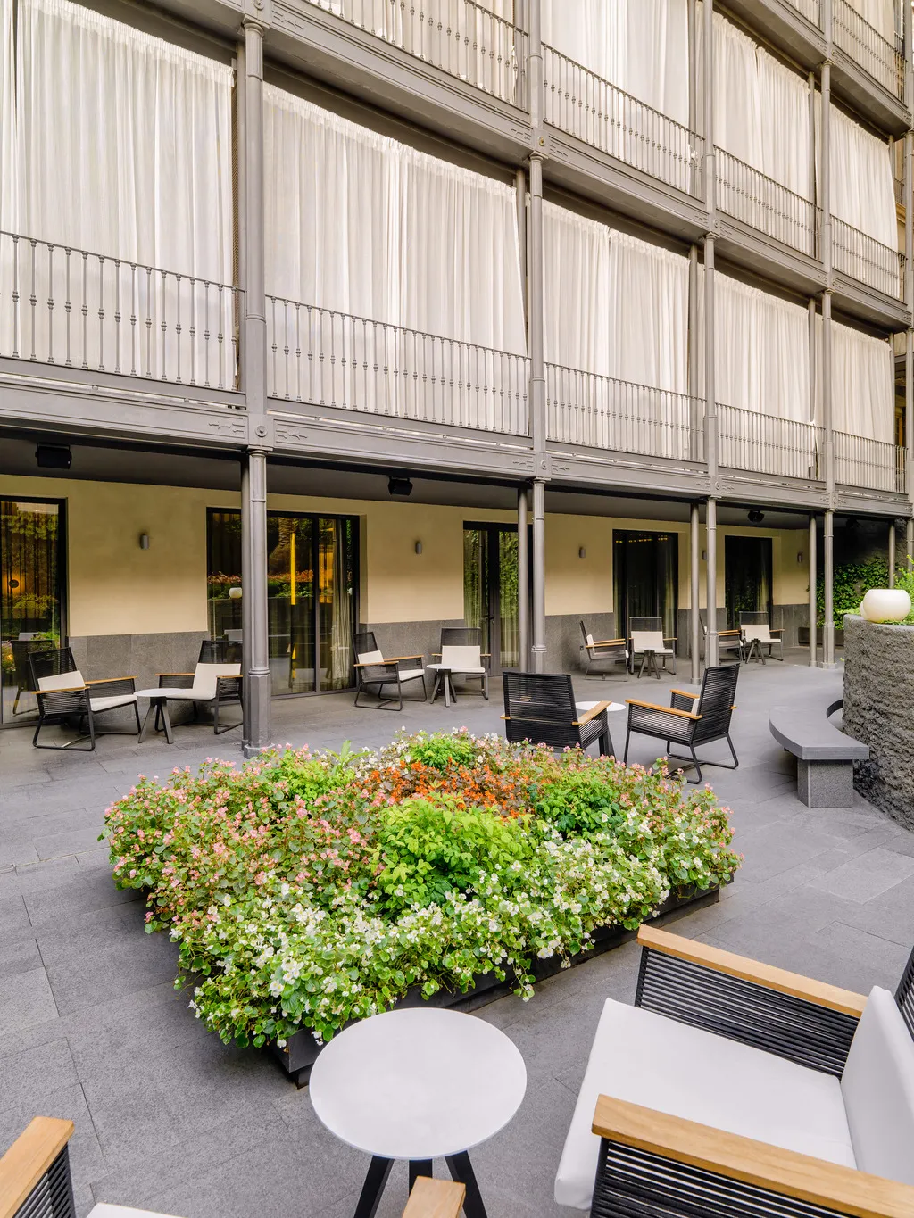 Terrace, H10 Urquinaona Plaza, Barcelona