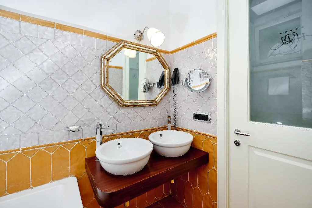 DOUBLE DELUXE Room, Botanico San Lazzaro, Naples