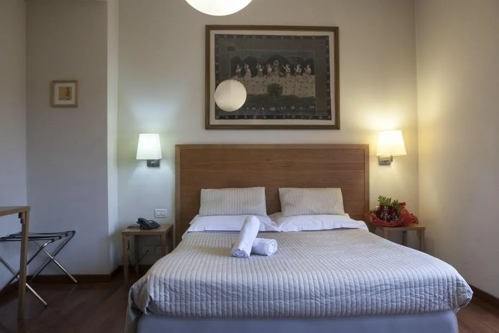 DOUBLE QUEEN SIZE BED Room, Hotel Terminal, Rome
