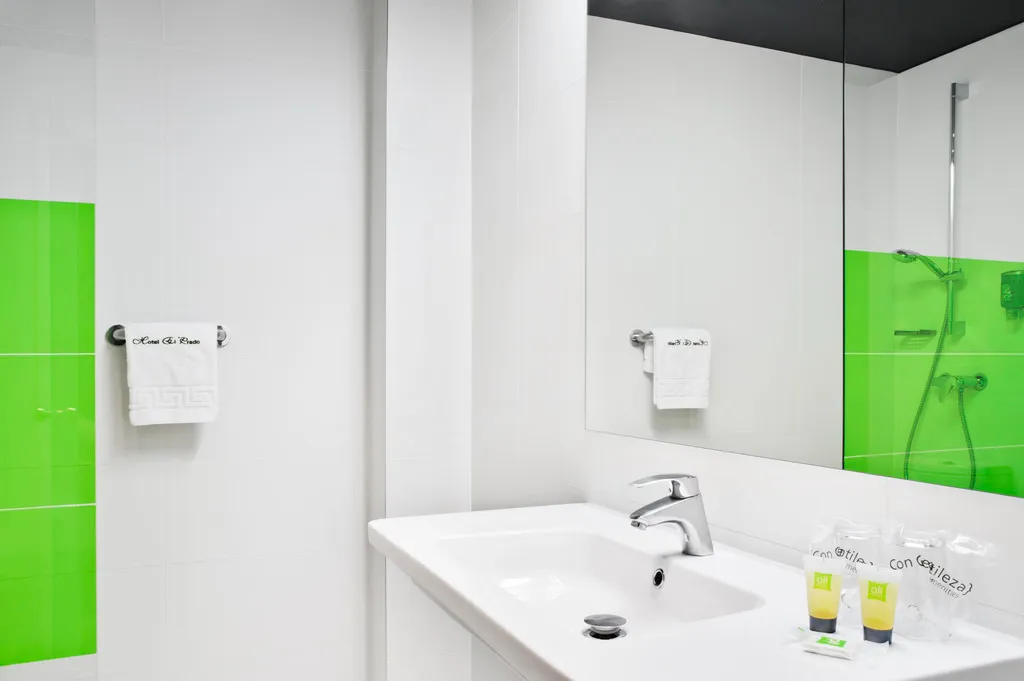 Double or Twin STANDARD Room, Ibis Styles Madrid Prado, Madrid