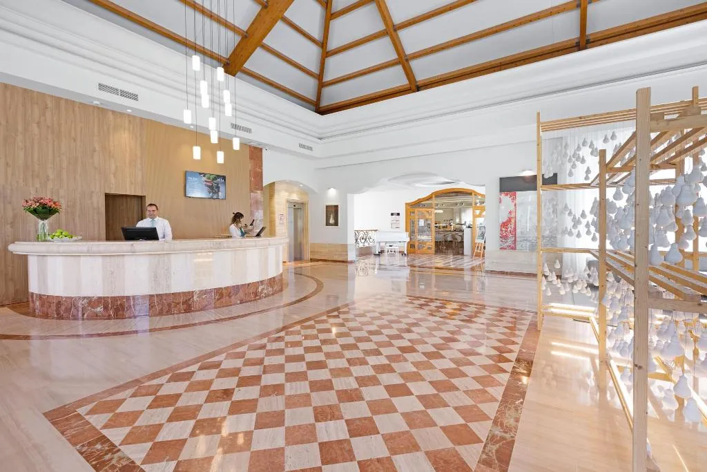 Lobby, VIVA Cala Mesquida Suites and Spa Adults Only 16+, Majorca