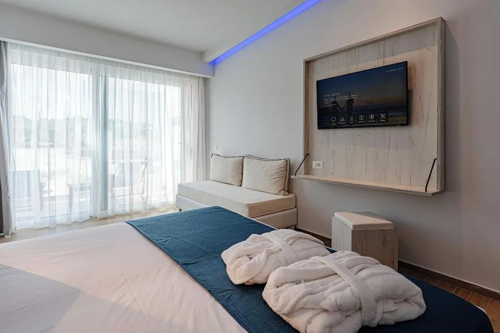 Room, Magique Bleu Suites, Zante