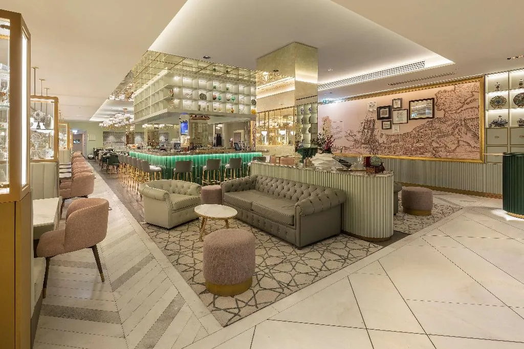 Bar, The Emerald House Lisbon, Curio Collection by Hilt, Lisbon