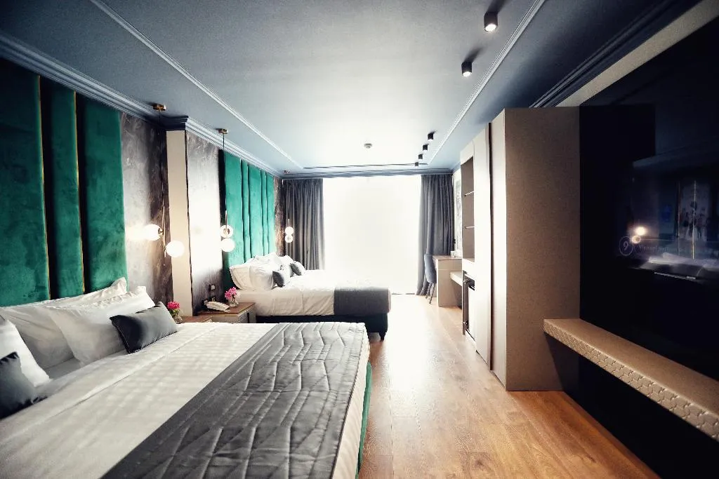 FAMILY ROOM SEA FRONT Room, Luxury Premium Finese, Durres