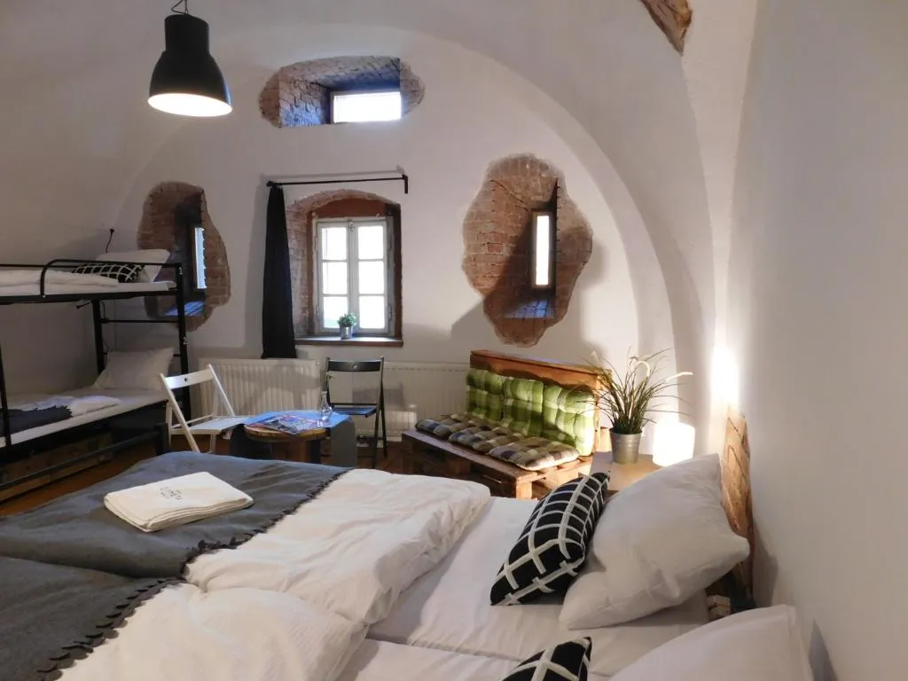 TRIPLE WITH SHARED BATHROOM Room, Luneta Warszawska Hostel, Krakow