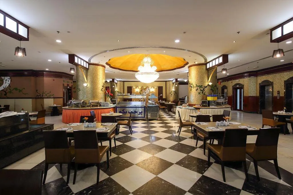 Restaurant, Al Bustan Tower Hotel Suites, Dubai