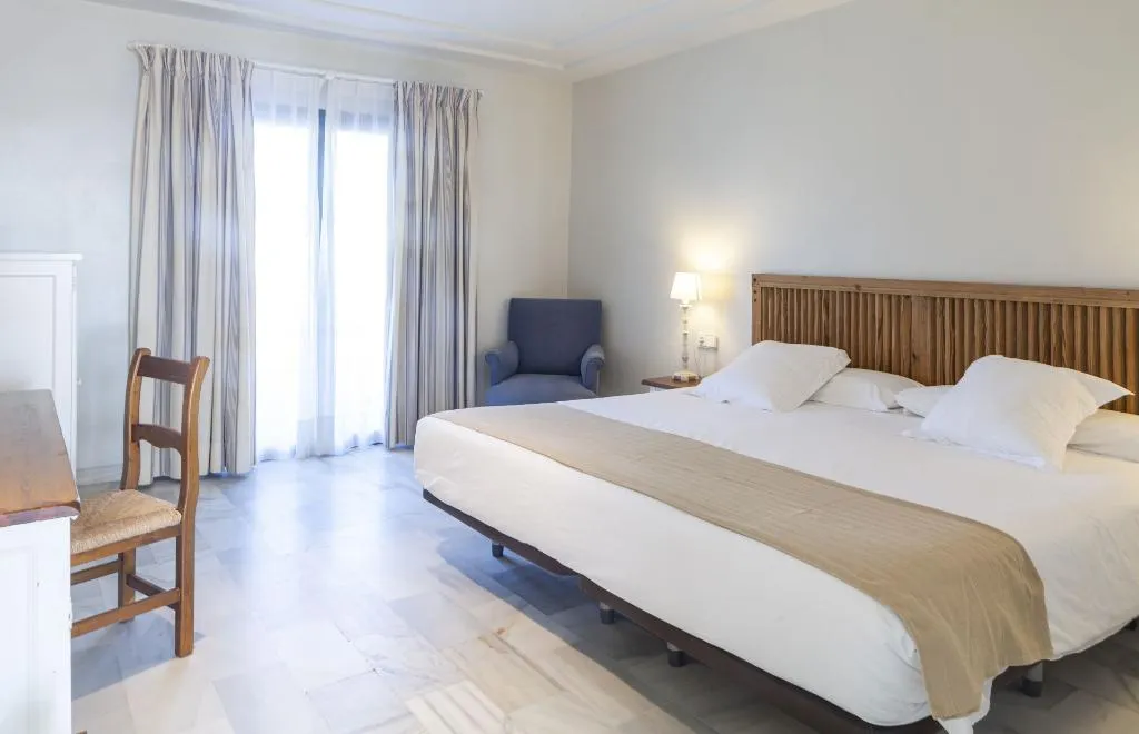 Double or Twin CAPACITY 3 Room, Playa de la Luz, Costa De La Luz