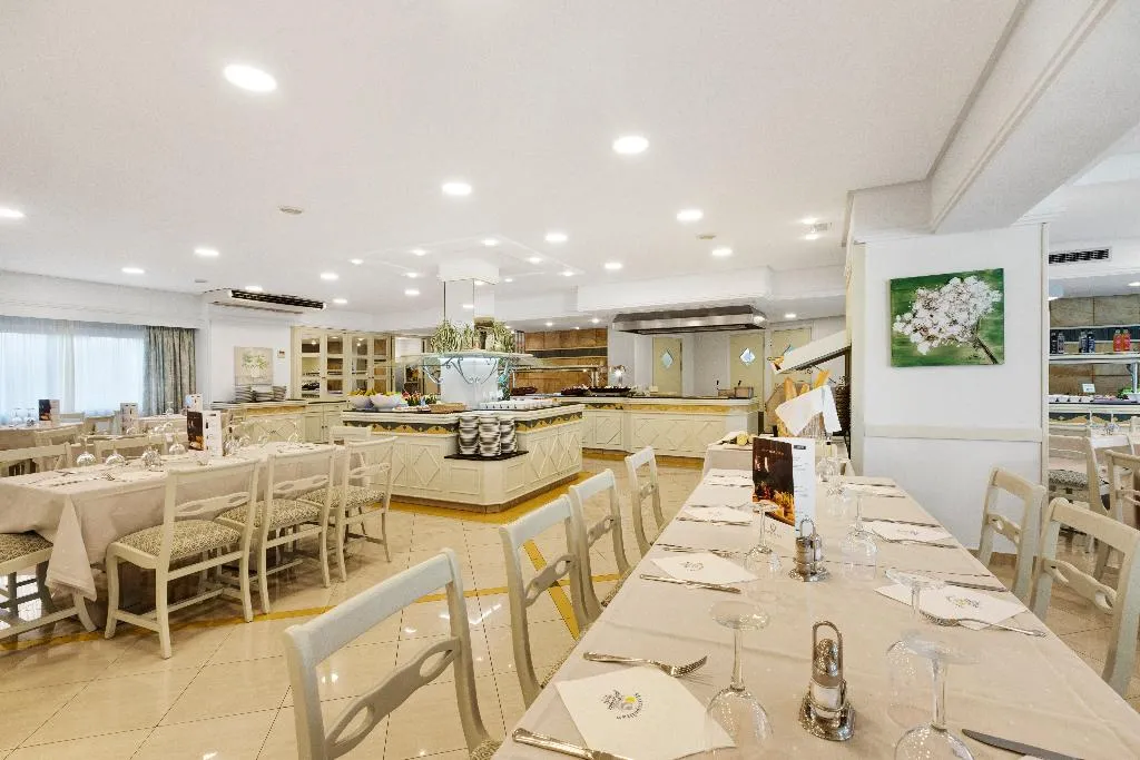 Restaurant, Metropolitan Playa, Majorca