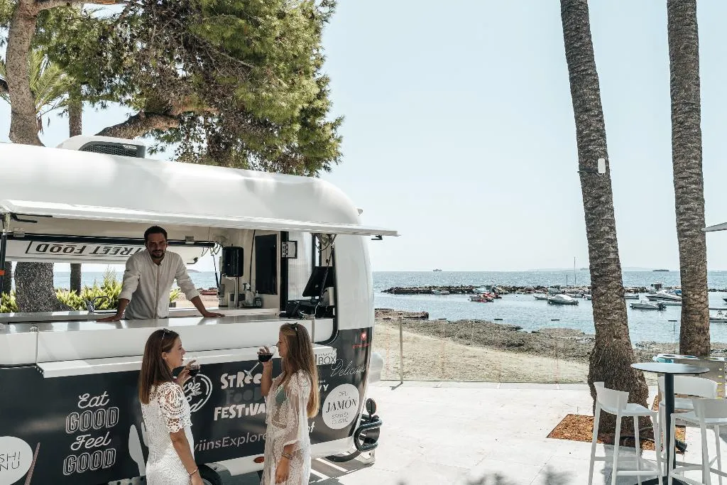 Restaurant, The Ibiza Twiins, Ibiza