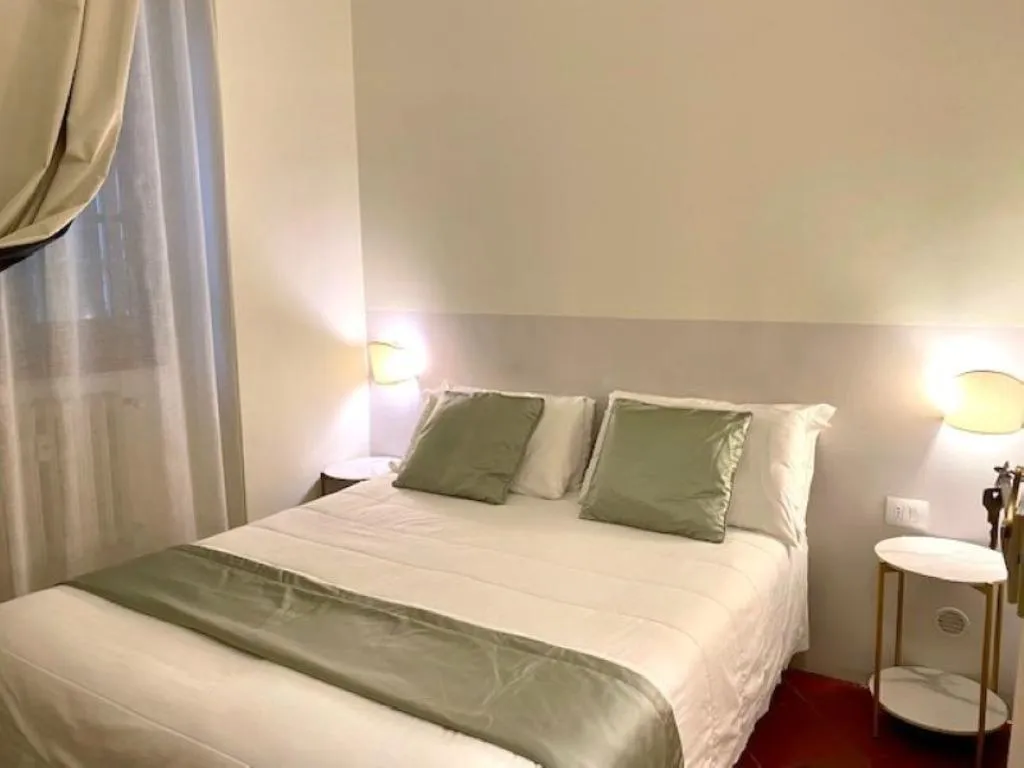 DOUBLE ECONOMY Room, Cimabue, Florence