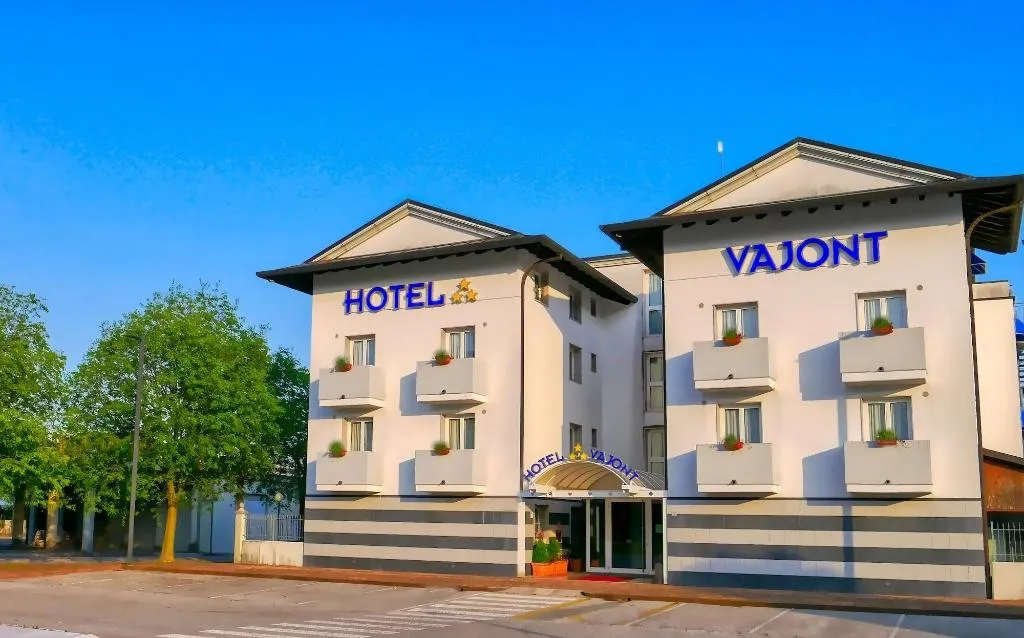 General view, Hotel Vajont, Venice