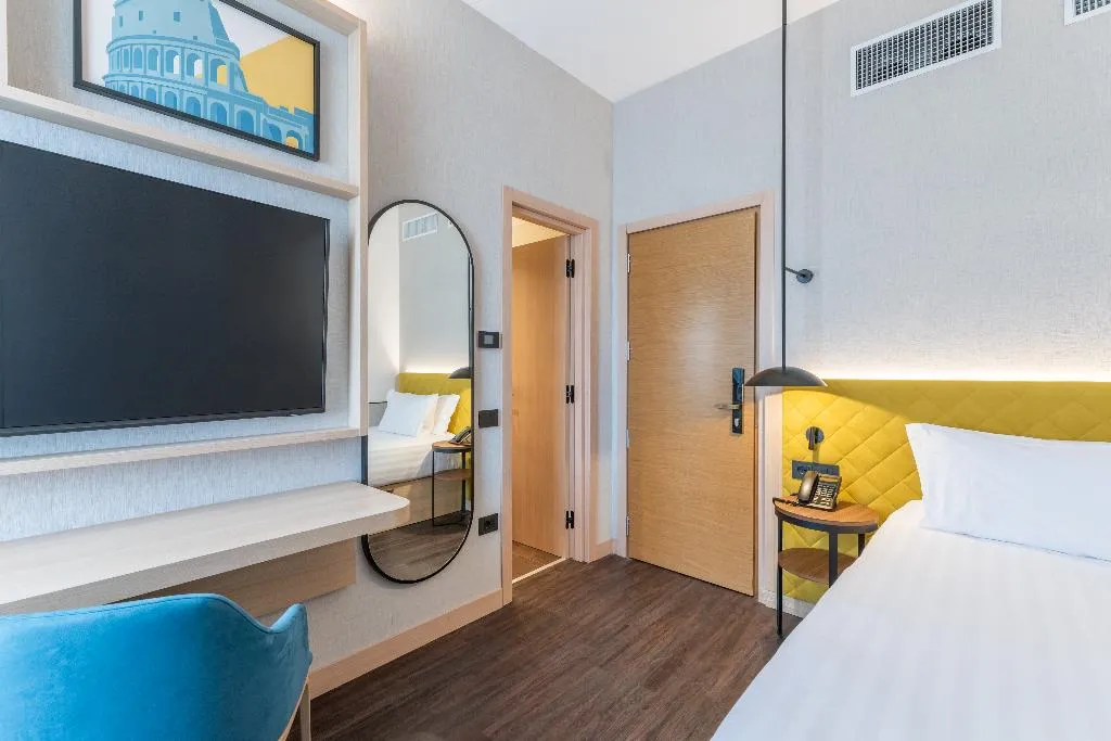 SINGLE STANDARD Room, Hilton Garden Inn Rome Colosseum, Rome
