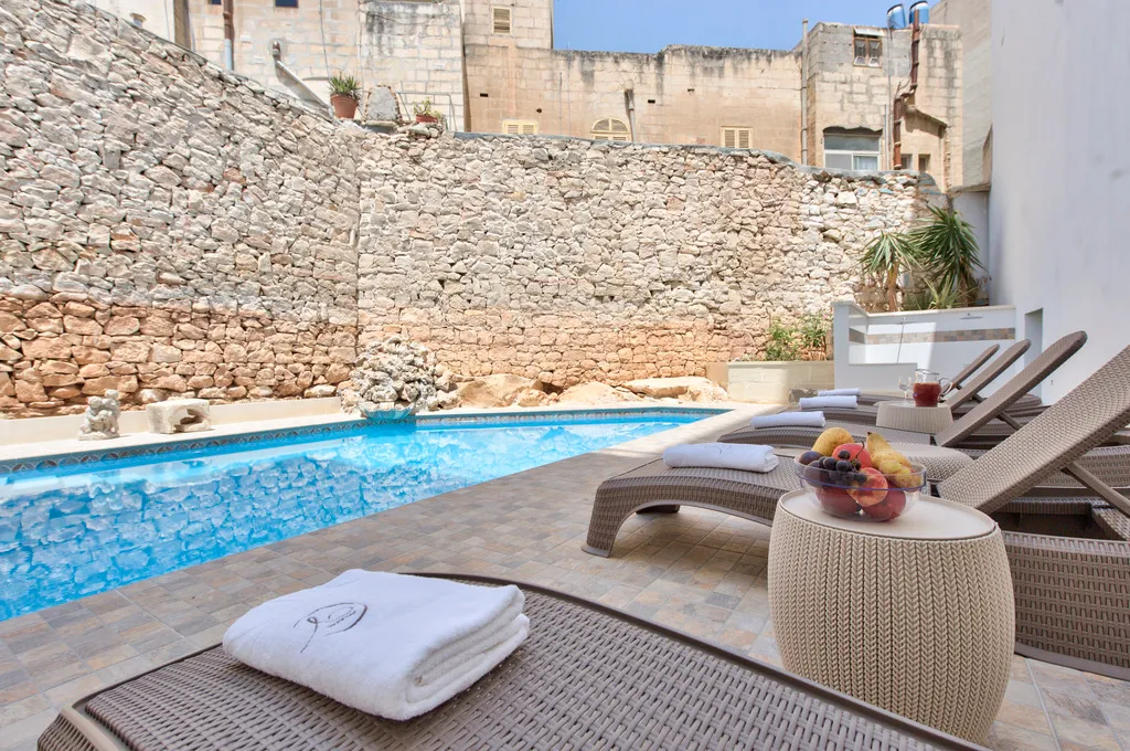Pool, Palazzo Violetta, Malta