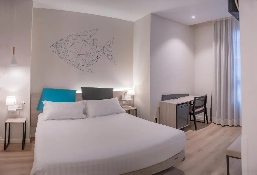 Room, Mediterraneo, Valencia