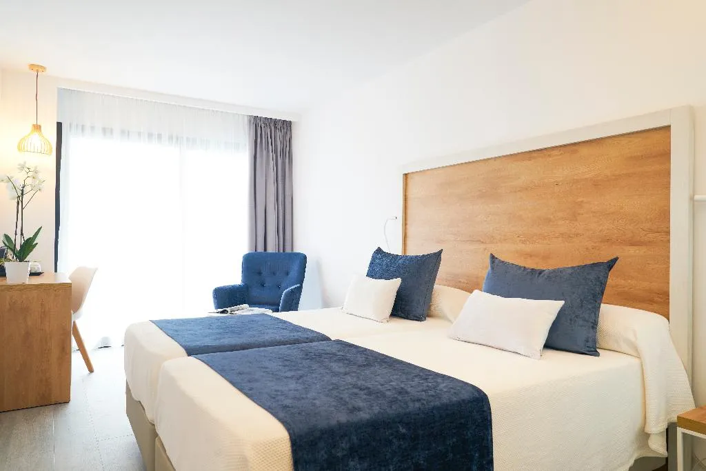 DOUBLE STANDARD Room, Eurostars Puerto de Ibiza, Ibiza