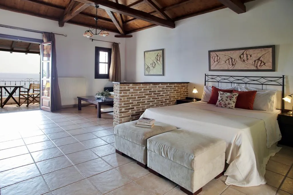 JUNIOR SUITE SEA VIEW Room, Yalis, Skiathos