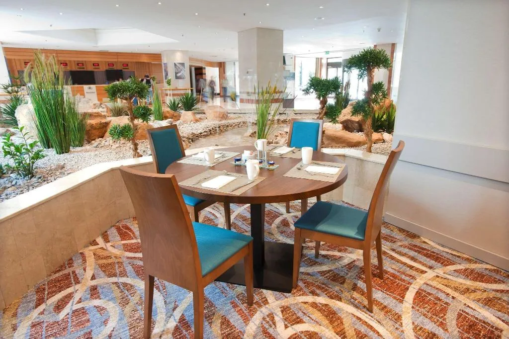 Restaurant, Hilton Prague Atrium, Prague
