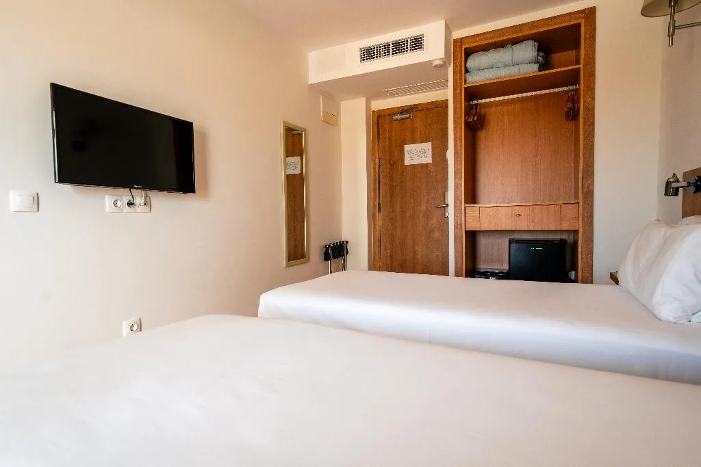 Double or Twin SUPERIOR WITH BALCONY Room, Nura Santa Ponsa Pins, Majorca