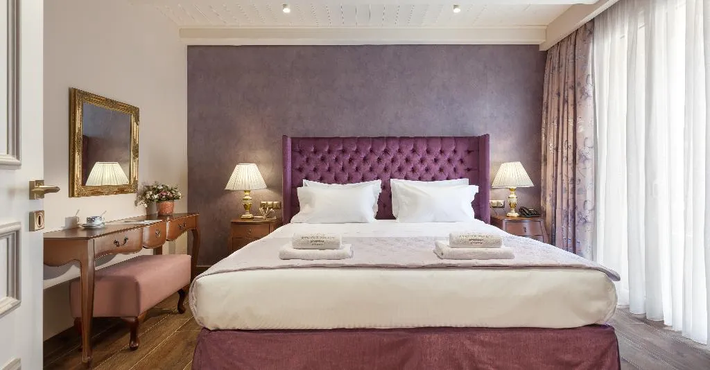 SUITE GRAND Room, Kyniska Palace Conference & Spa, Athens