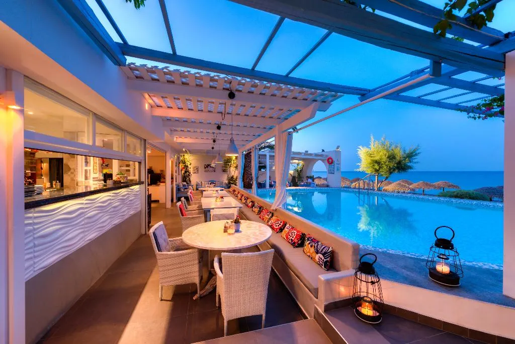 Bar, Sigalas Beach Hotel, Santorini