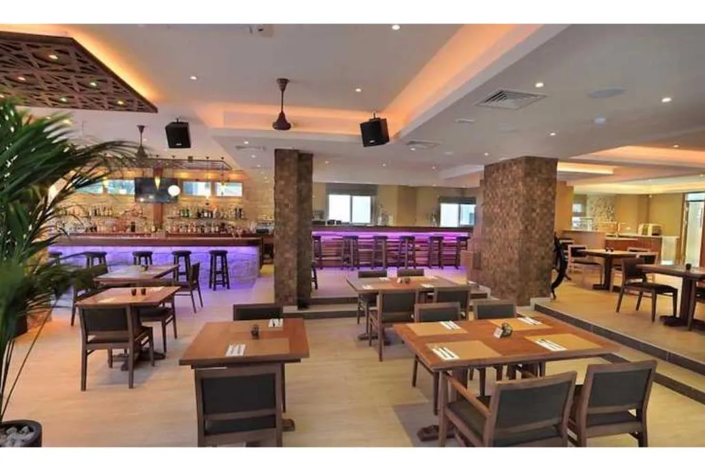 Restaurant, Nelia Gardens, Cyprus