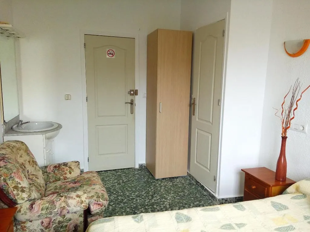 Room, Pension Centricacalp, Costa Blanca