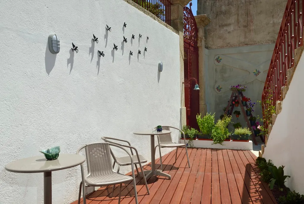 Terrace, Dukes Corner Guest House, Porto