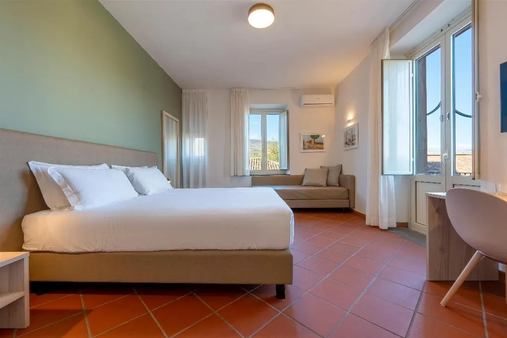 Room, Picciolo Etna Golf Resort & Spa, Curio Collection, Catania