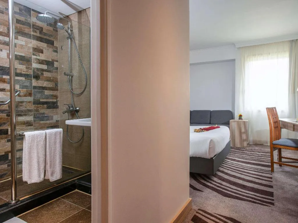 TWIN SUPERIOR Room, Novotel Cairo Airport, Cairo