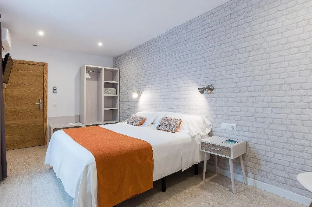 Room, Hostal Menurka, Menorca