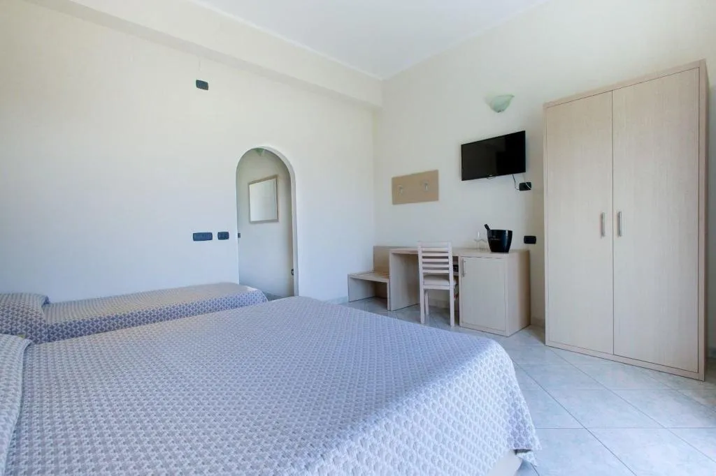 Room, Hotel Tourist, Palermo