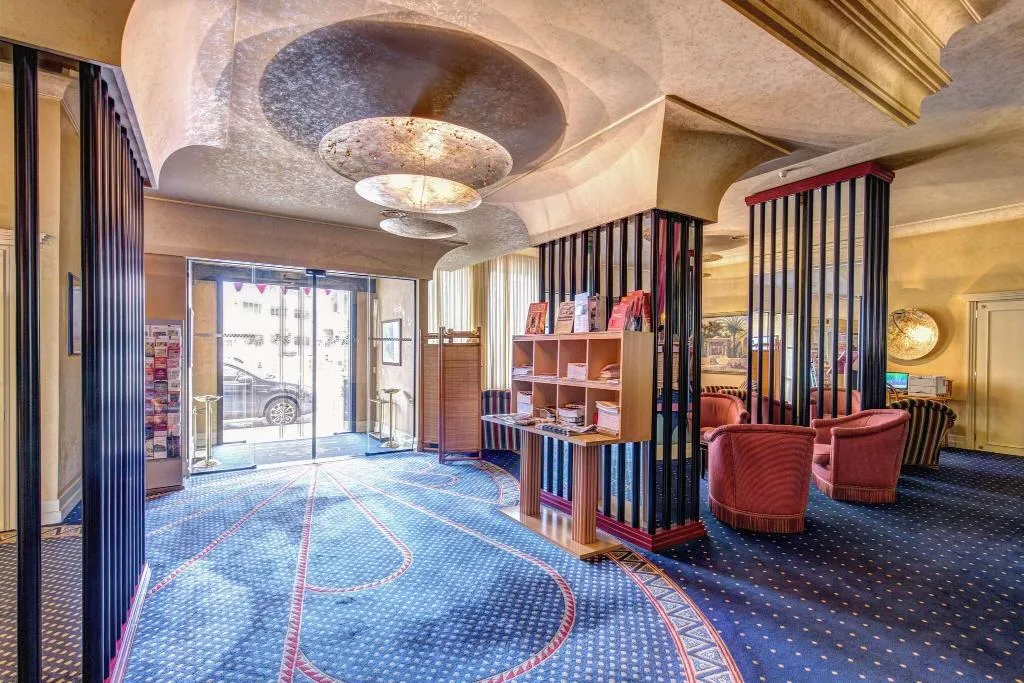 Lobby, Auriga, Milan