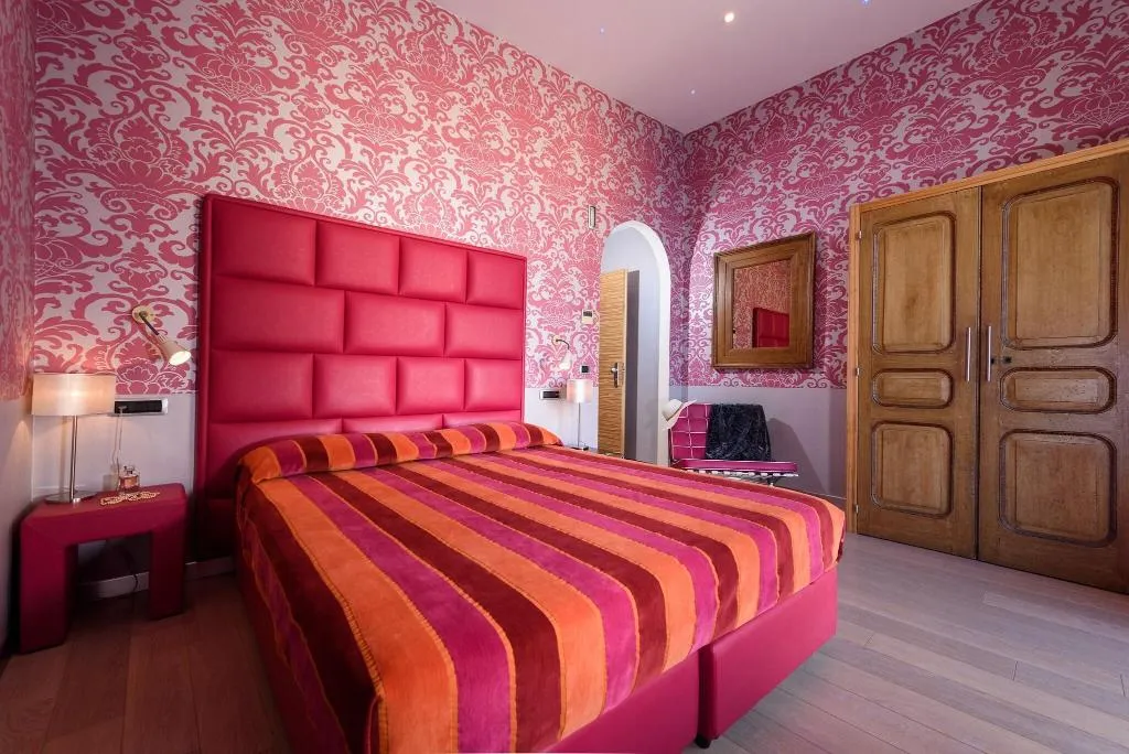 DOUBLE CLASSIC Room, Palazzo Ferraioli, Naples