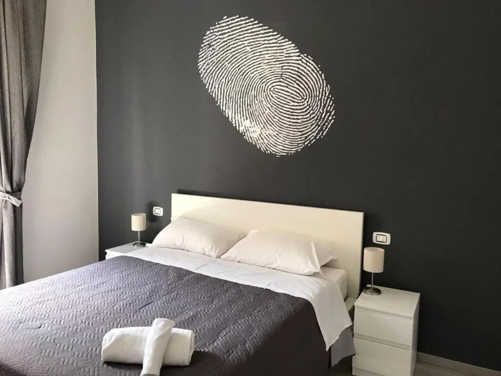 Room, Sensation House, Rome