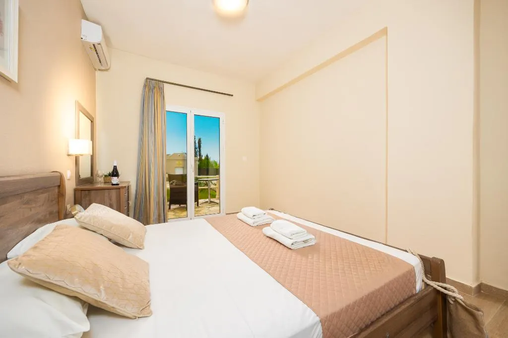 APARTMENT TWO BEDROOMS Room, Koulouris Beach, Corfu
