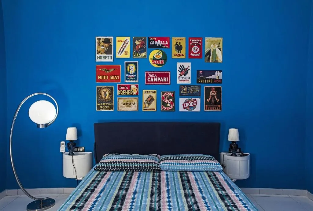 Room, Miracoletti38, Naples