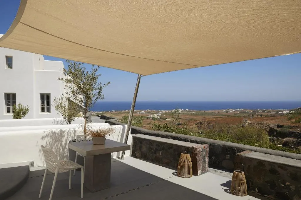 Room, Danae Suites, Santorini