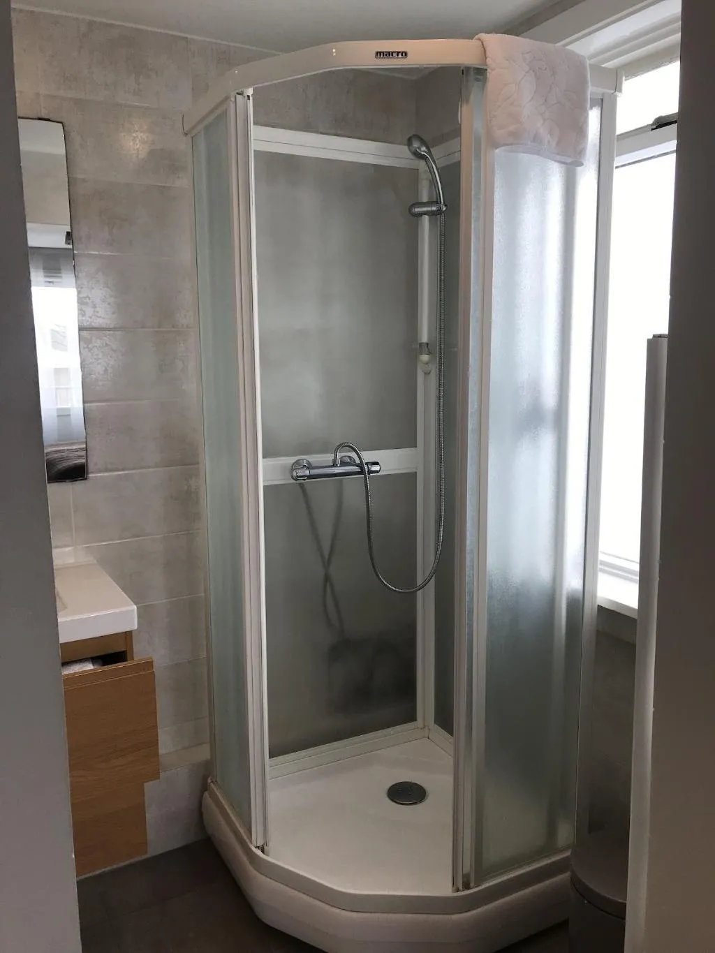 Room, Snorri's Guesthouse, Reykjavik
