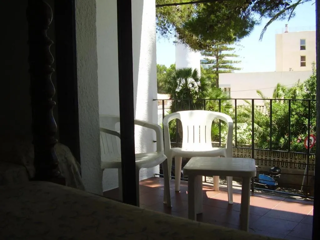 Room, Zhimbad B&B by the sea, Majorca