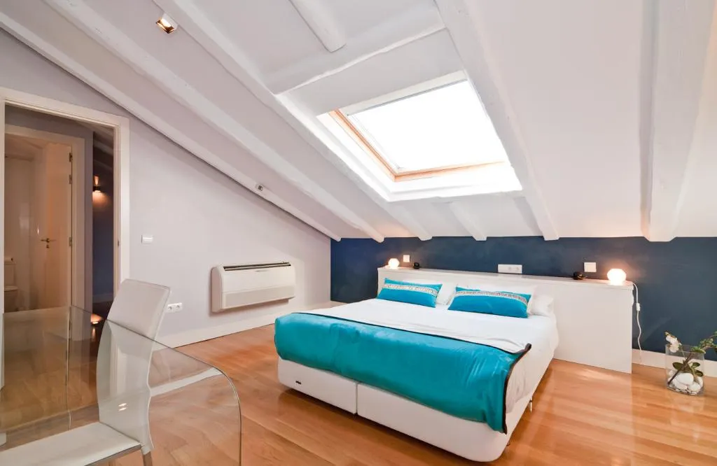 APARTMENT DUPLEX Room, Smartr Madrid Atocha, Madrid