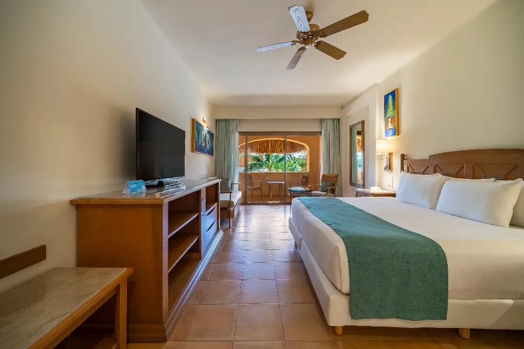 JUNIOR SUITE STANDARD Room, Iberostar Selection Paraiso Lindo All Inclusive, Cancun Area
