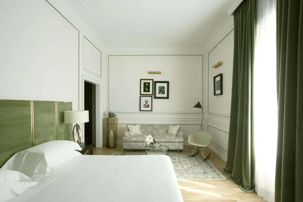 Room, Palazzo Dama, Rome