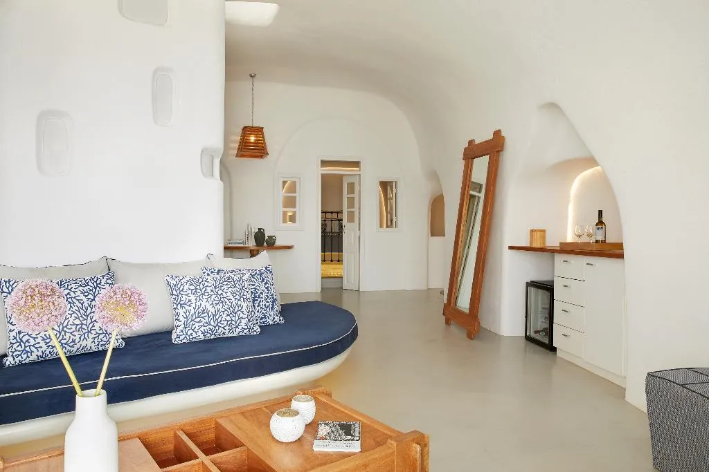 SUITE STANDARD Room, La Perla Villas and Suites, Santorini