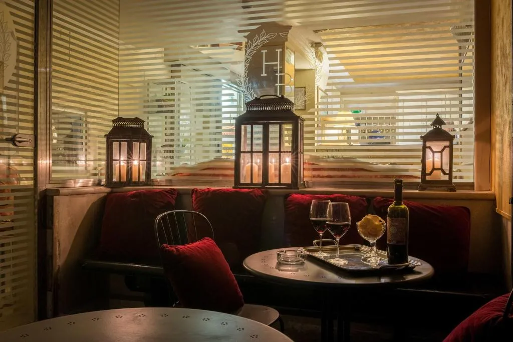 Bar, Becher, Venice