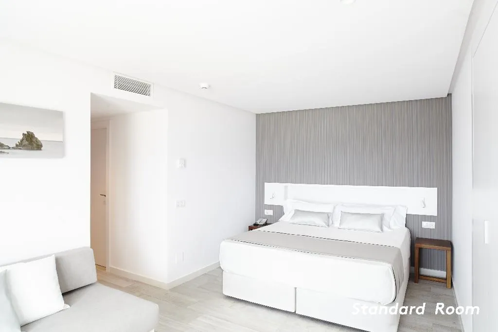 Room, Hotel Garbi Ibiza & Spa, Ibiza